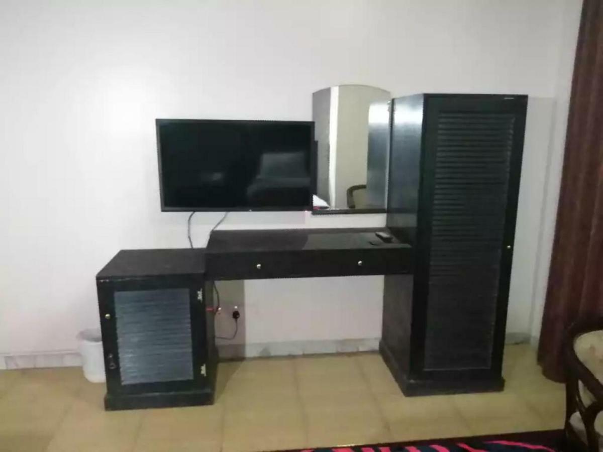 فندق العروبة Riade Exterior foto